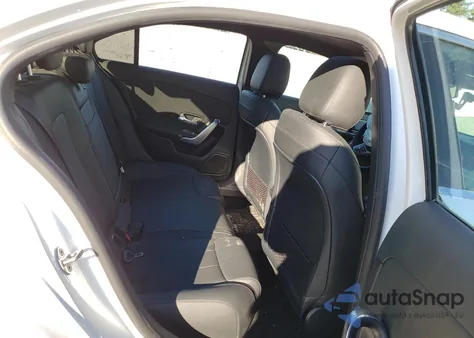 2020 Mercedes-Benz A 220 из США, поврежденный, VIN W1K3G4EB3LJ210963